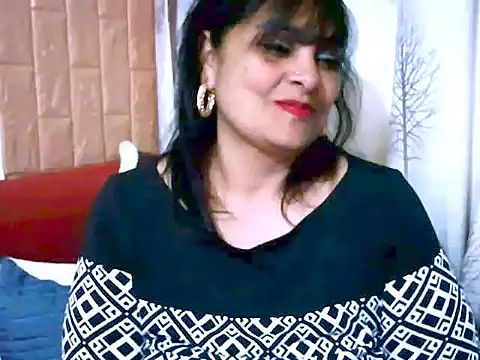 Indiansweetness77 online show from July 3, 5:13 am