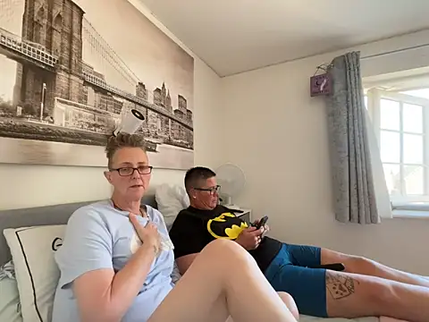 Curvy-Jinx online show from July 2, 1:06 pm