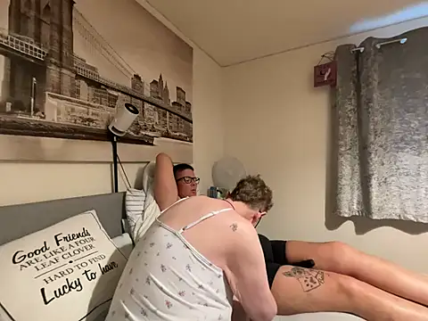 Curvy-Jinx online show from July 6, 7:49 pm