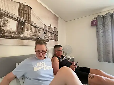 Curvy-Jinx online show from July 8, 12:07 pm