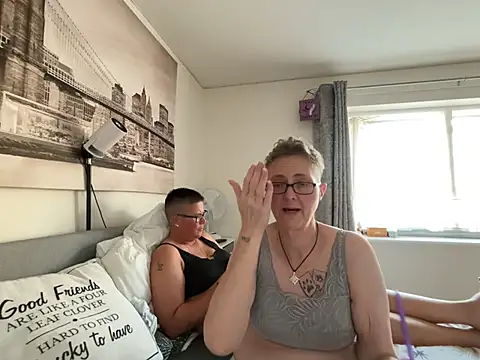 Curvy-Jinx online show from July 27, 7:11 pm