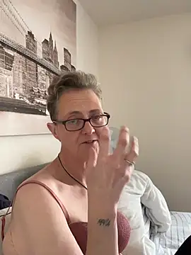 Curvy-Jinx online show from February 13, 2:08 pm