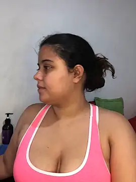 luisahot 9727 online show from January 7, 5:55 am