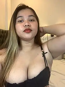 imogen x online show from May 5, 2:42 pm