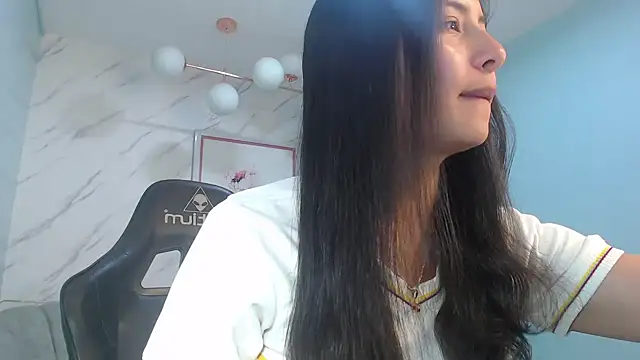 victoria hernandez t  online show from July 3, 1:28 pm