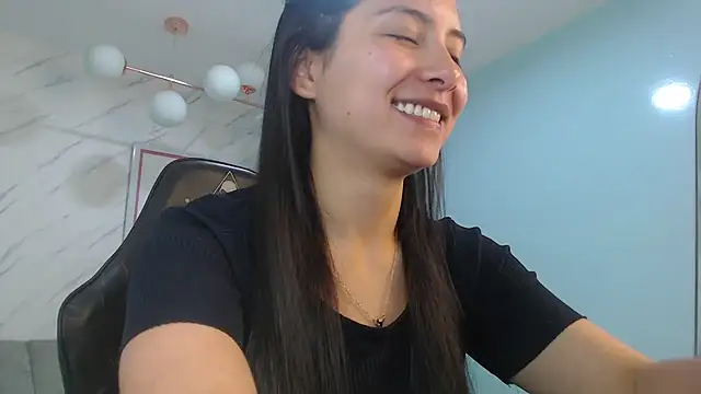 victoria hernandez t  online show from June 25, 1:13 pm