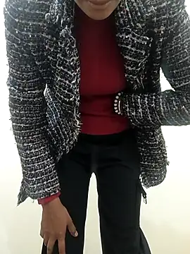 Alia-00 online show from December 14, 3:56 am