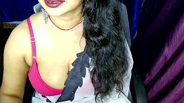 QUEEN SAKHI- online show from June 30, 7:46 pm