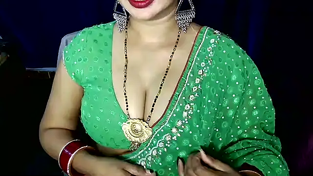 QUEEN SAKHI- online show from June 20, 12:20 pm
