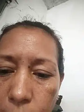 Snapshot of marinita13 chatting on October 16, 11:29 pm marinita13 online show from October 16, 11:29 pm