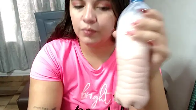 sarah aguilar online show from July 31, 5:36 pm