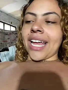 Chloe Leaozinho online show from July 24, 5:22 pm