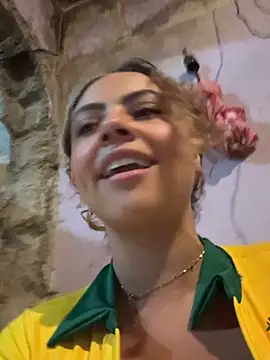 Chloe Leaozinho online show from June 13, 11:13 pm