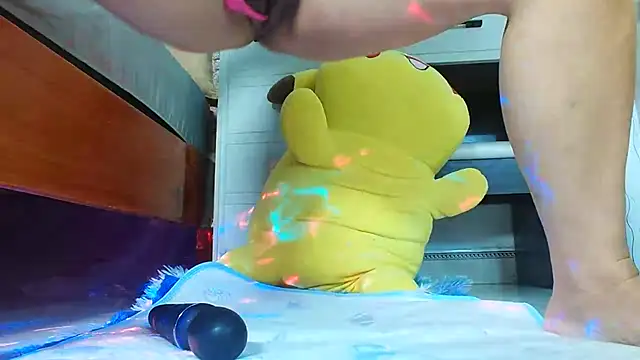 lyly asian online show from July 28, 11:17 am