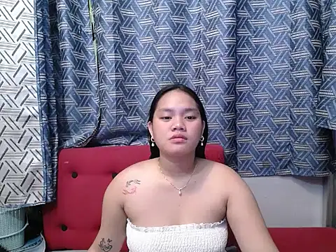 prettykrysgirl online show from July 14, 8:52 am