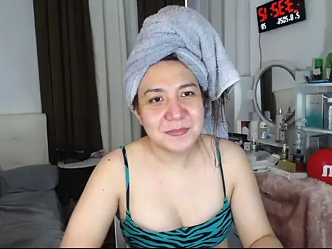 stellahugeX online show from August 2, 7:33 am
