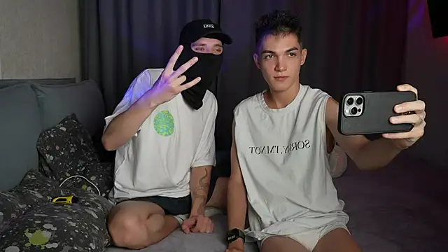 MattyandAiden online show from August 5, 7:20 pm
