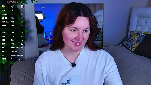 love me  tonight  online show from May 3, 3:43 am