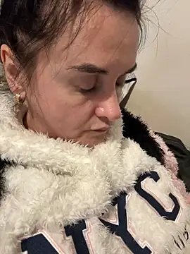 TriumphLove online show from January 6, 3:48 pm