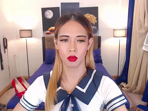 PreciousAmore online show from February 11, 8:27 am