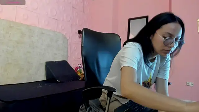 katalina07 1 online show from April 30, 5:40 pm