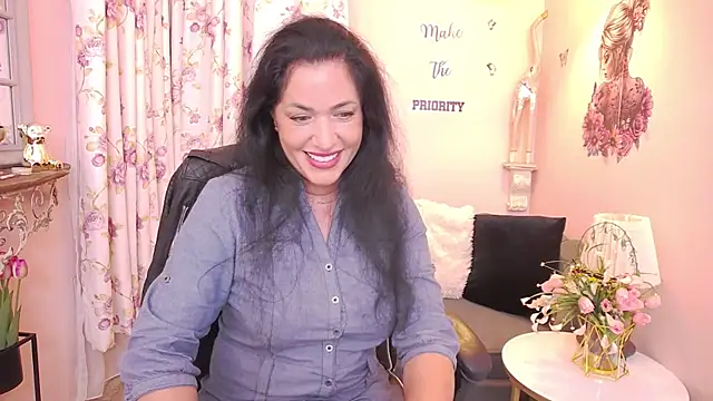 MyLovOne online show from May 2, 11:35 am