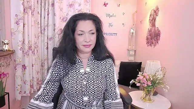 MyLovOne online show from June 19, 11:35 am
