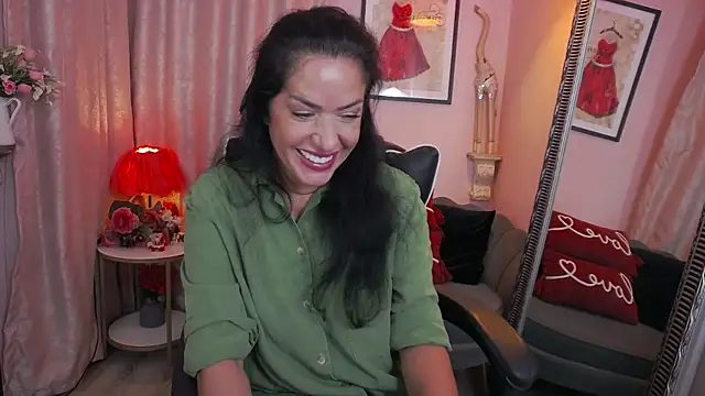 Snapshot of MyLovOne chatting on October 1, 10:53 am MyLovOne online show from October 1, 10:53 am