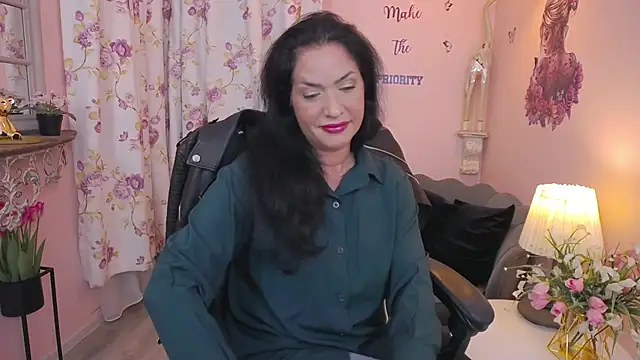 MyLovOne online show from October 25, 2:57 pm