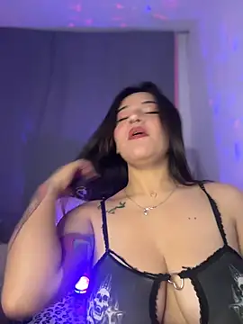 Linda Bellucci online show from July 3, 4:07 am