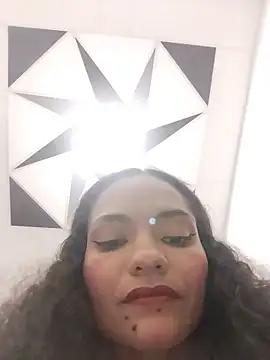 Karen Ariass online show from June 19, 3:33 am