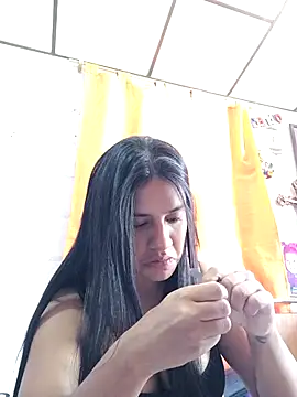 Snapshot of sofi_zzz chatting on September 9, 5:35 pm sofi zzz online show from September 9, 5:35 pm