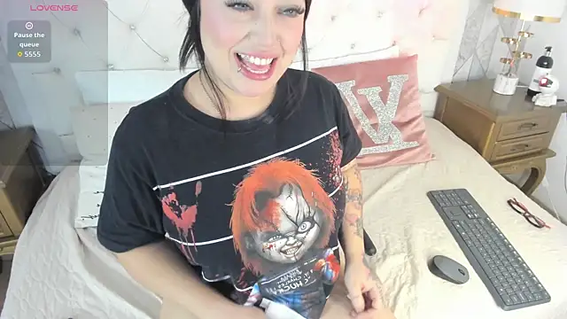 MeganStar   online show from October 11, 12:19 pm