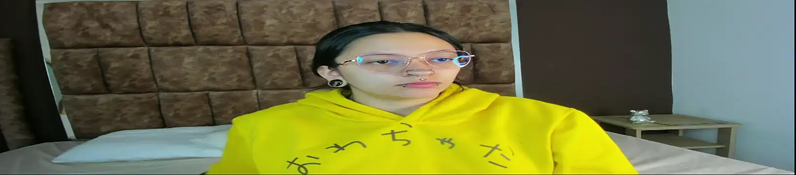 Kitty ravee online show from September 19, 12:04 pm