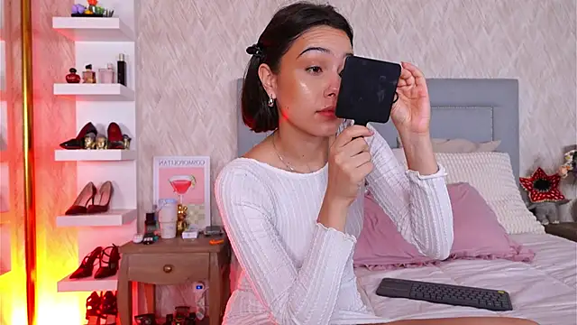 Sofy Bradd online show from December 23, 7:12 am