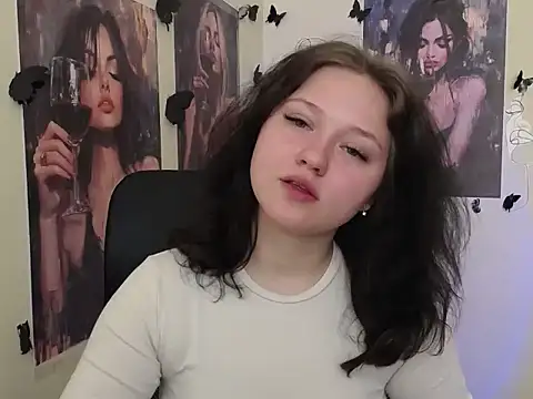 LadyAlice  online show from April 29, 6:38 am