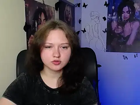 LadyAlice  online show from June 23, 5:49 am