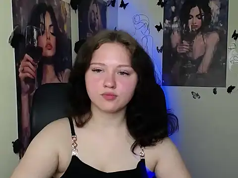 LadyAlice  online show from May 19, 6:09 am