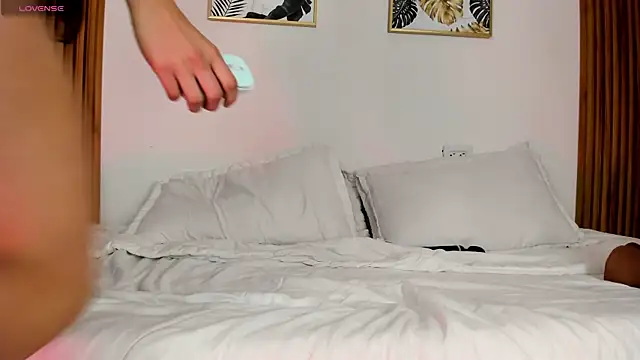 NicolWhite online show from January 7, 11:46 am