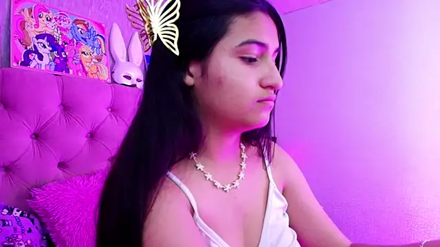 laurenelove online show from February 1, 4:22 am