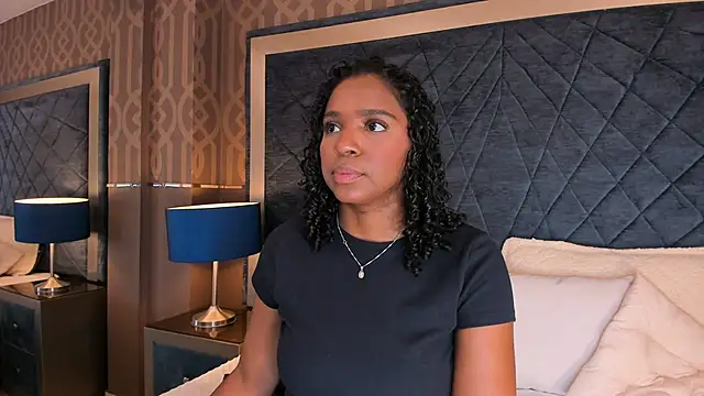 LisaMendez online show from July 14, 3:44 am