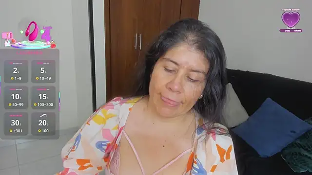 kiraGeiner online show from July 31, 11:11 am