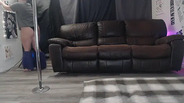 thewildechase online show from December 23, 2:04 am