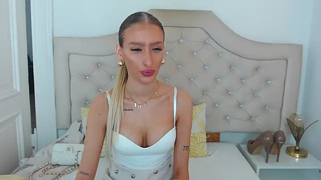 NatalieSensual online show from March 17, 9:46 am