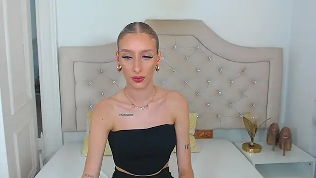 NatalieSensual online show from June 18, 11:04 am