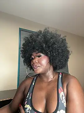 WomanNextdoor1 online show from August 9, 12:51 am