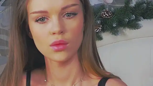 MarilynNova online show from December 22, 4:26 am