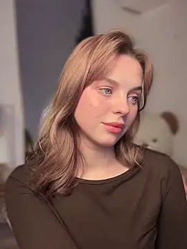 Snapshot of LilyFlamee chatting on October 9, 4:00 pm LilyFlamee online show from October 9, 4:00 pm