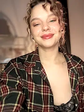 Snapshot of LilyFlamee chatting on October 16, 1:14 pm LilyFlamee online show from October 16, 1:14 pm