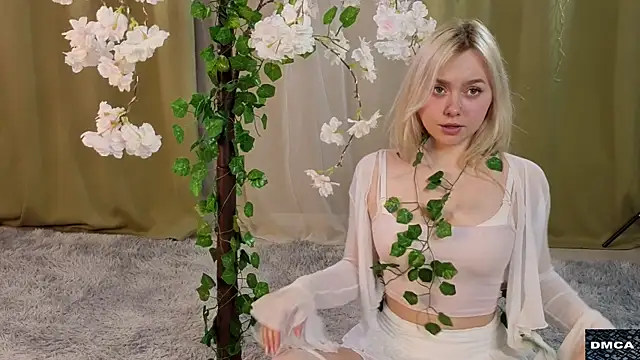 AccaCroyle online show from November 2, 8:34 pm